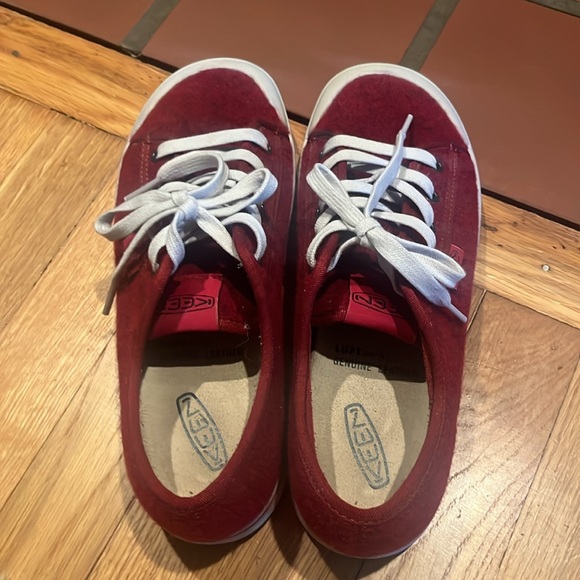 Women’s keens size 9 - Picture 2 of 8